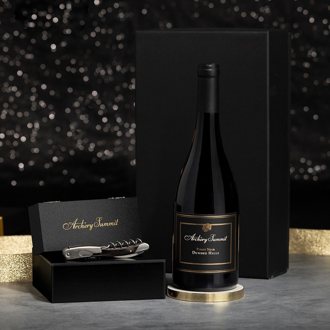 Archery Summit Dundee Hills Pinot & Corkpull Gift Set